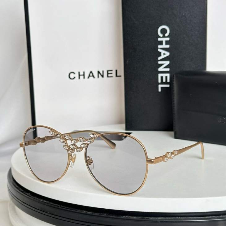 Picture of Chanel Sunglasses _SKUfw76721381fw
